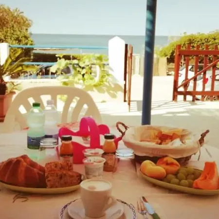 Alojamento de Acomodação e Pequeno-almoço Mare Chiaro