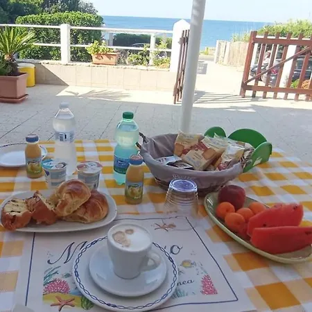 Bed & Breakfast Mare Chiaro Torre Vado