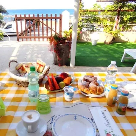 Mare Chiaro Bed & Breakfast Torre Vado