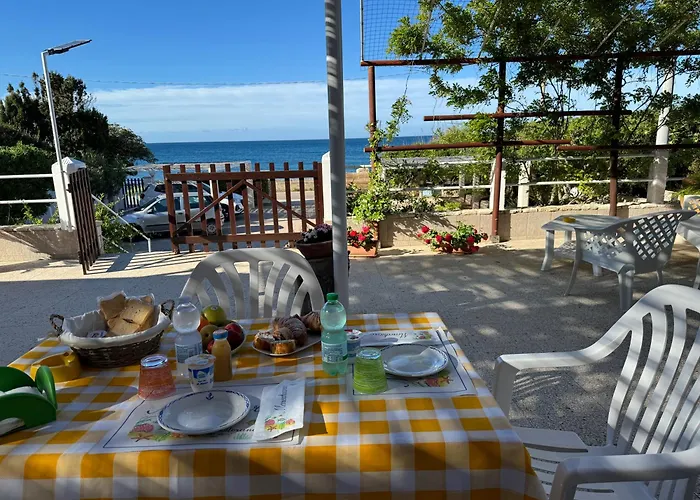 Mare Chiaro Bed & Breakfast 3*